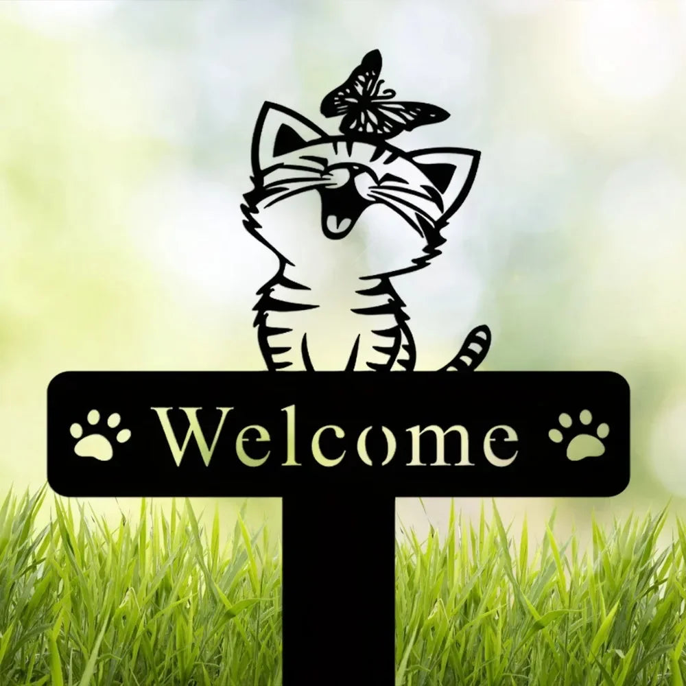 Black Cat Metal Garden Art - Farmhouse Yard Decor & Outdoor Ornaments