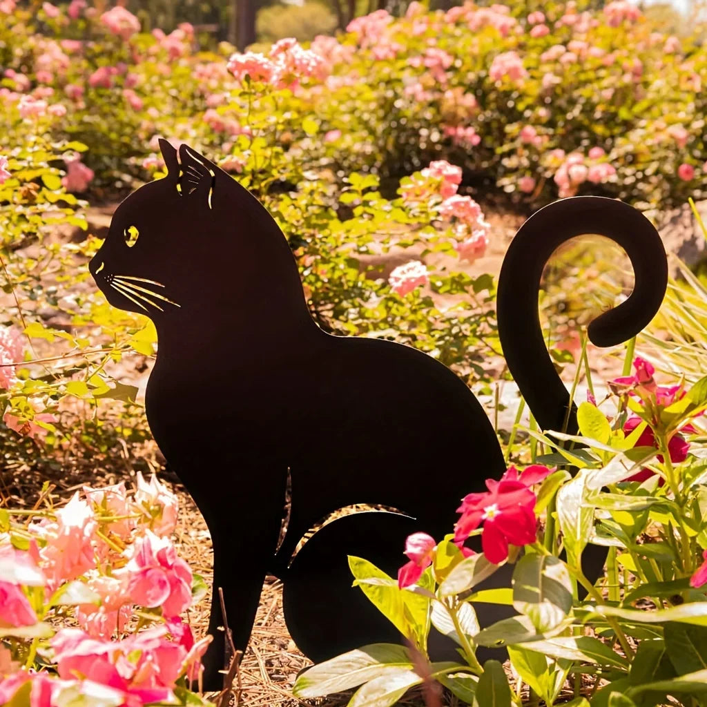 Cat Family Garden Stakes - Cute Silhouette Decorations for Yard & Lawn